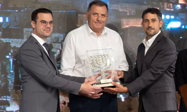 Milorad Dodik – The Serb member of the Presidency of B-E receives Friends of Zion Award