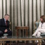 Ο νέος Пρέσβης της Β-Ε Ντράγκαν Βούκοβιτς επέδωσε τα διαπιστευτήριά του στην Πρόεδρο της Δημοκρατίας