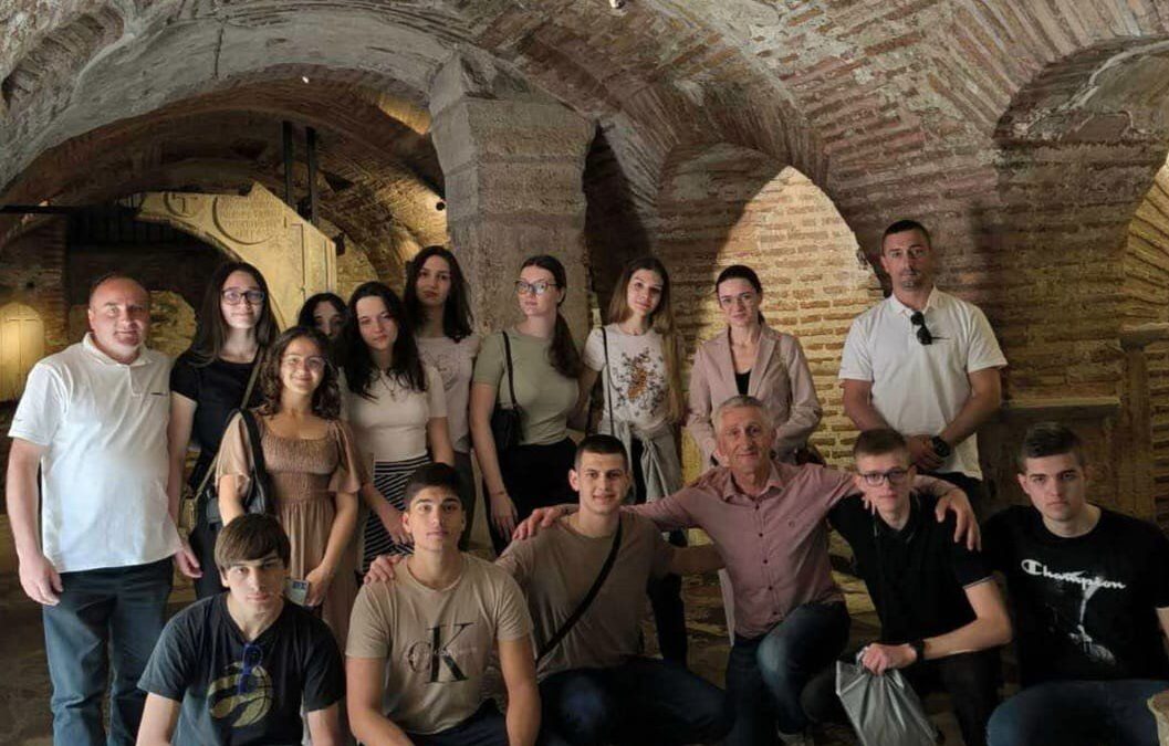 Εκπαιδευτικό ταξίδι στην Ελλάδα για τους αριστούχους μαθητές του Γυμνασίου Jovan Dučić του Trebinje
