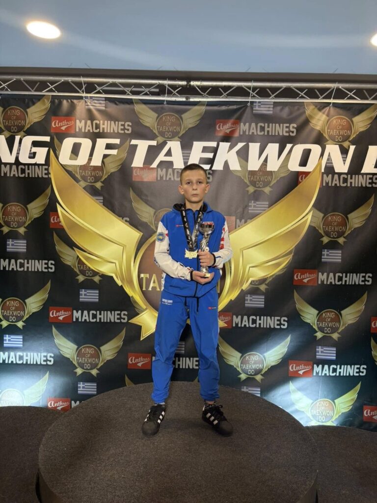 [gallery columns="2" size="large" ids="230229,230223"]