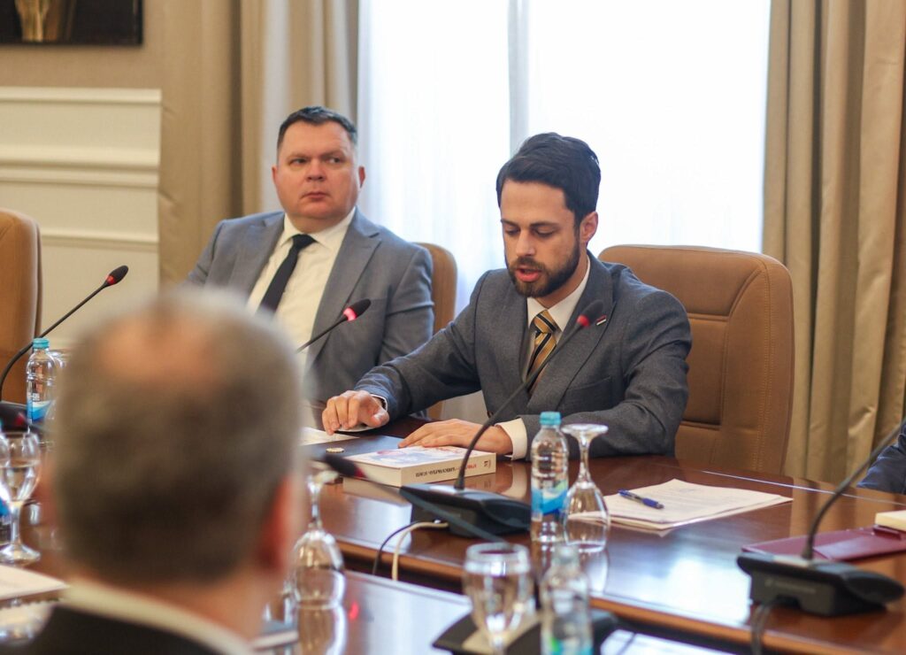 Η Σερβική Δημοκρατία συνεχίζει και ενισχύει τη στήριξή της προς τη Μονή Χιλανδαρίου