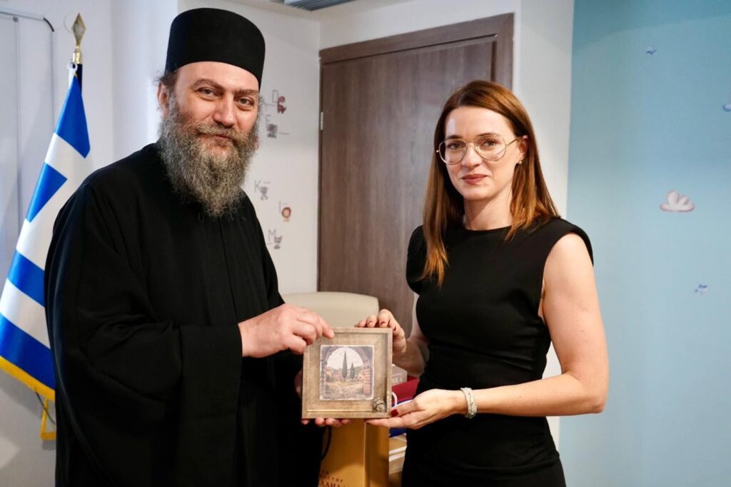 Εκπρόσωποι της σερβικής διασποράς στη Θεσσαλονίκη σε συνάντηση με τον Υπουργό Τζόρτζε Μιλίτσεβιτς