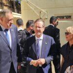 Dodik se sastao sa Hercogom tokom memorijalne službe u čast Peresa
