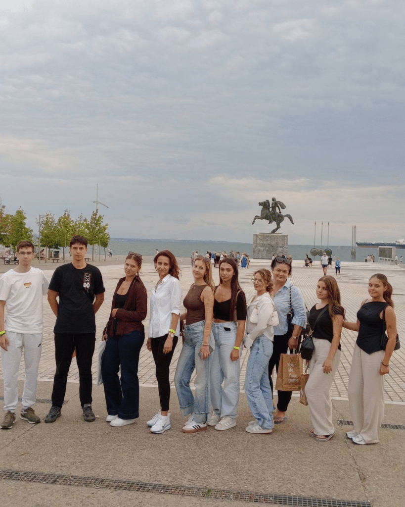 ΜΑΘΗΤΕΣ ΑΠΟ ΤΟ ΖΒΟΡΝΙΚ ΚΑΙ ΤΗ ΝΤΕΡΒΕΝΤΑ ΣΕ ΕΚΠΑΙΔΕΥΤΙΚΗ ΕΠΙΣΚΕΨΗ ΣΤΗΝ ΕΛΛΑΔΑ