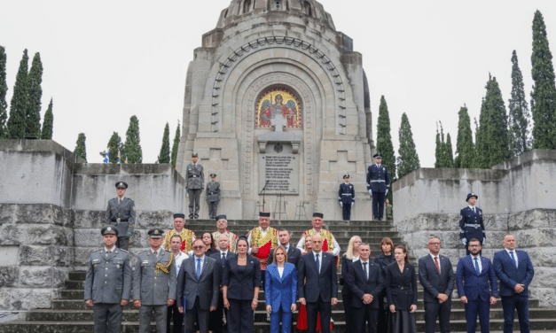 ΖΕΪΤΕΝΛΙΚ ΚΑΙ ΠΟΛΥΚΑΣΤΡΟ – 108 ΧΡΟΝΙΑ ΑΠΟ ΤΗ ΔΙΑΣΠΑΣΗ ΤΟΥ ΜΑΚΕΔΟΝΙΚΟΥ ΜΕΤΩΠΟΥ – ΜΝΗΜΗ ΚΑΙ ΤΙΜΗ ΣΤΟΥΣ ΠΕΣΟΝΤΕΣ