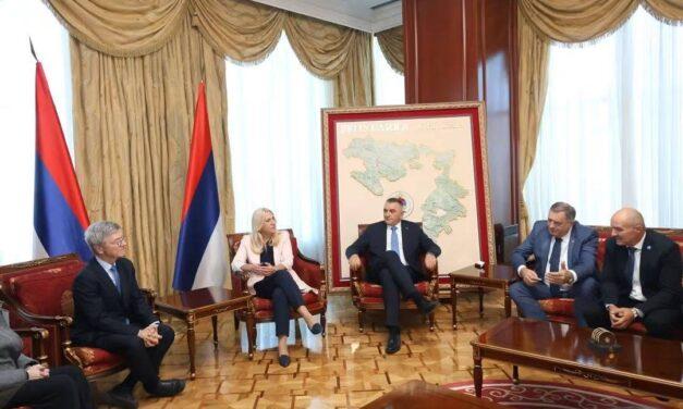 Ο ΤΖΕΦΡΙ ΣΑΚΣ ΣΤΗ ΜΠΑΝΙΑ ΛΟΥΚΑ: Ο ΚΟΣΜΟΣ ΧΡΕΙΑΖΕΤΑΙ ΠΕΡΙΣΣΟΤΕΡΟ ΔΙΑΛΟΓΟ ΚΑΙ ΚΑΤΑΝΟΗΣΗ
